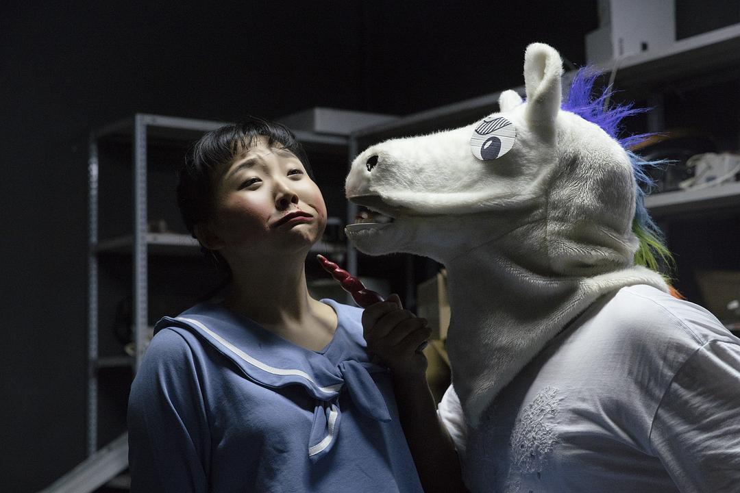 《生活对我下手了》剧照第1张图片 《生活对我下手了》剧照第1张图片